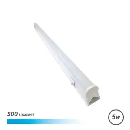Lámpara LED de 5W con alta eficiencia y larga duración para espacios tecnológicos.